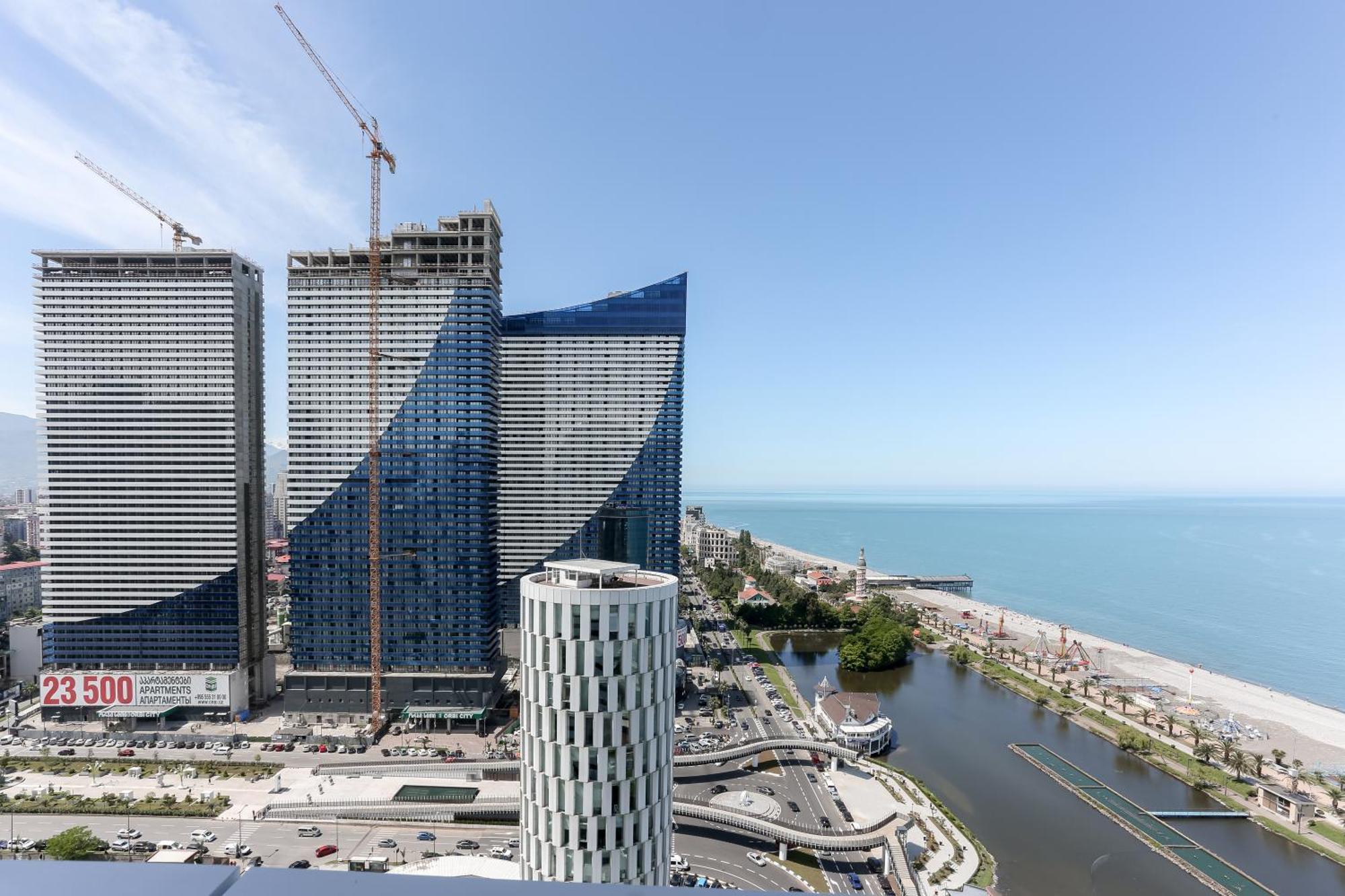 Seaview Marriott Апартаменты Батуми